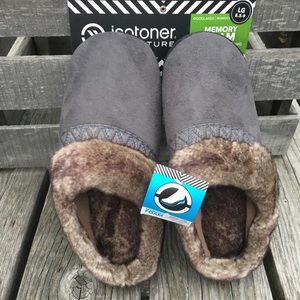 - Isotoner L Gray Fur Closed Heel Slippers! NEW!